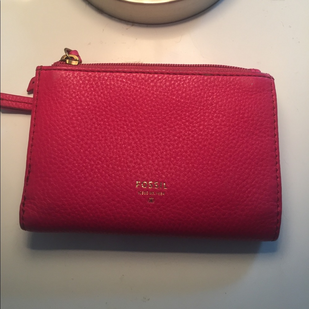 pink FOSSIL wallet