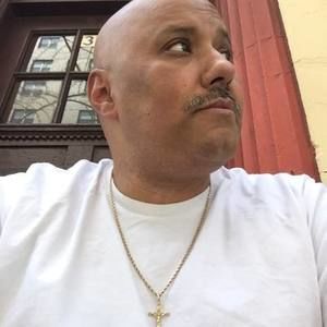 Meet your Posher, Carlos