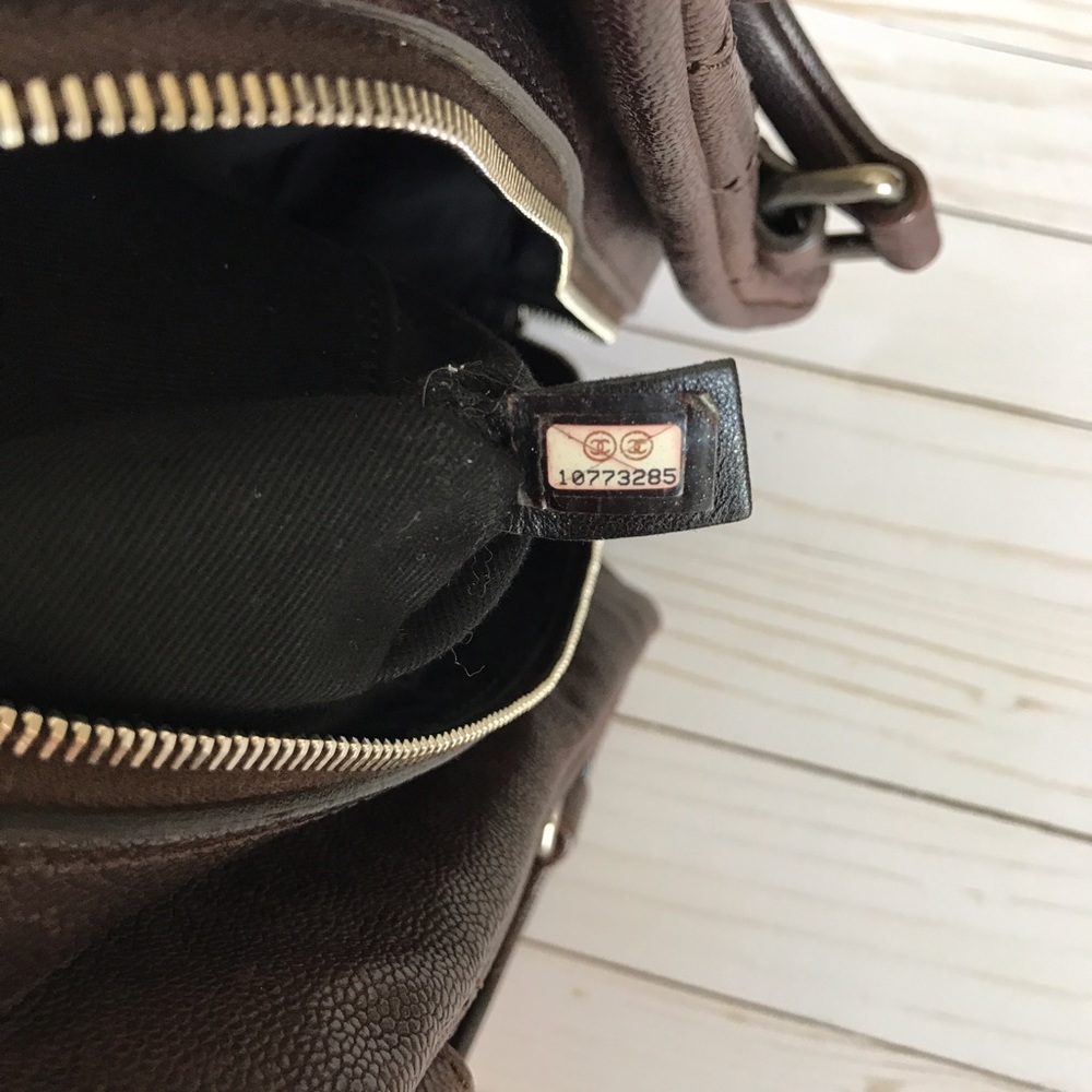CHANEL Caviar Quilted CC Doctor Bag Brown - Picture 7 of 8