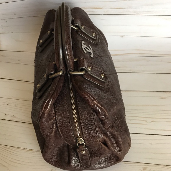 CHANEL Caviar Quilted CC Doctor Bag Brown - Picture 2 of 8
