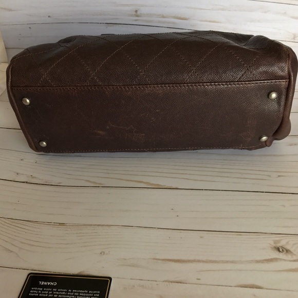 CHANEL Caviar Quilted CC Doctor Bag Brown - Picture 4 of 8