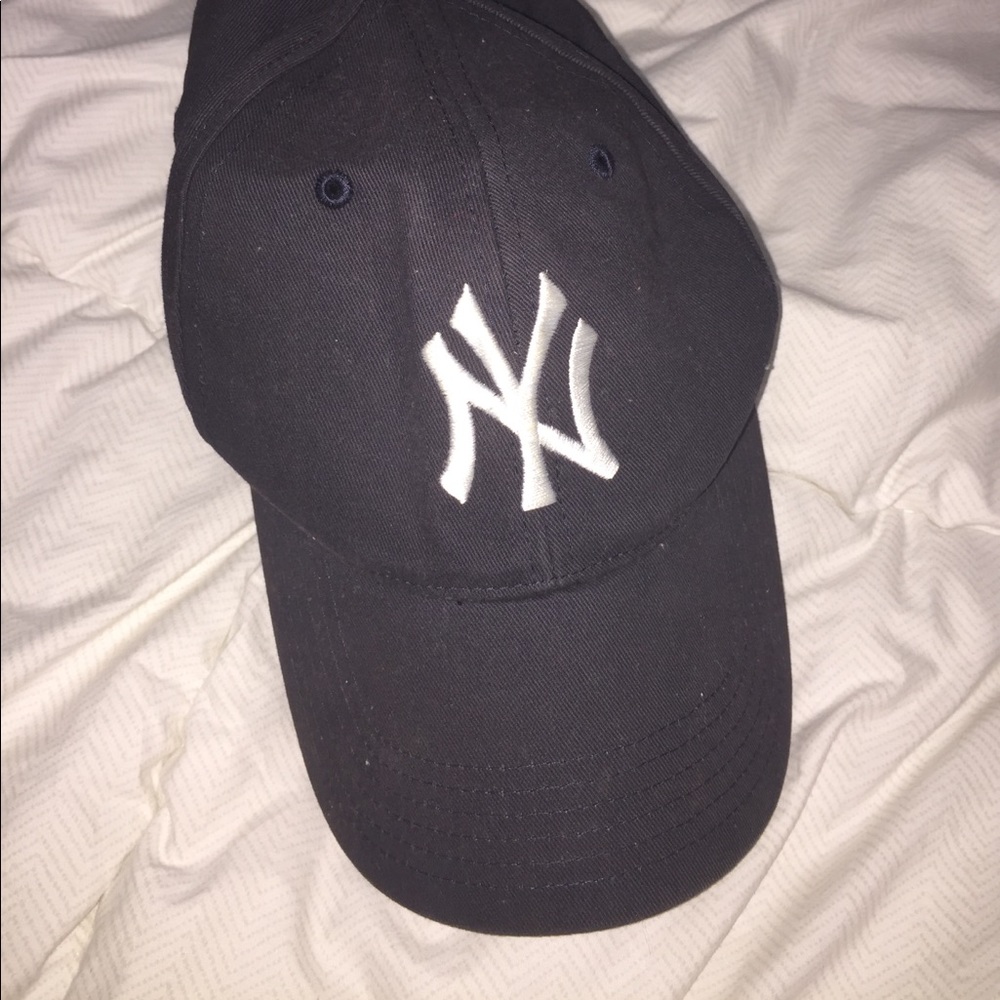 Yankee baseball hat