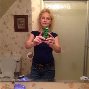 Meet your Posher, Beverly