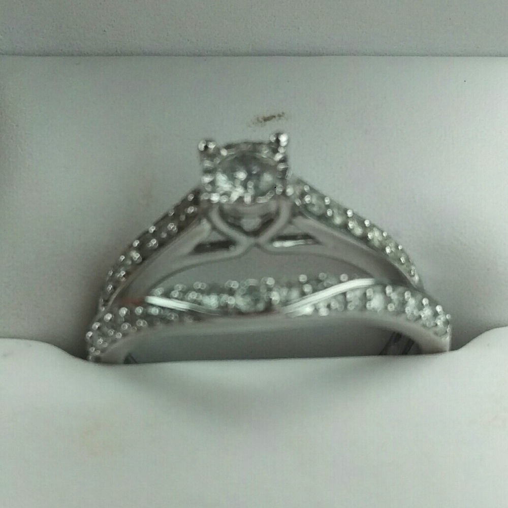 Wedding set - Picture 2 of 3