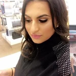 Meet your Posher, Senada