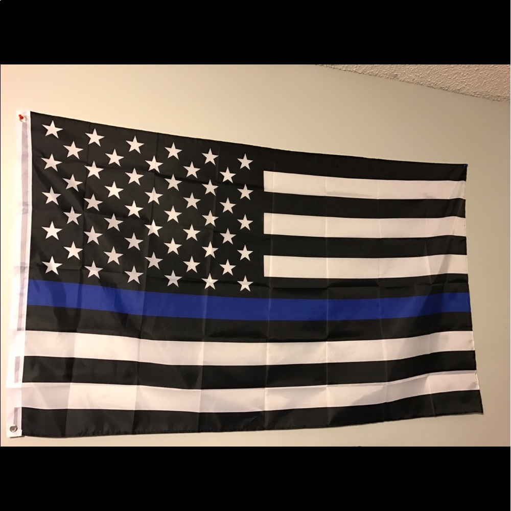 New Police Flag thin blue line black and blue