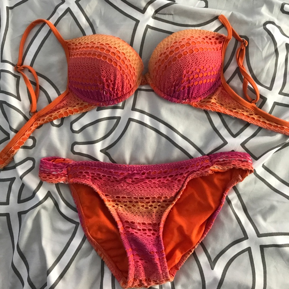 cute push up bikini set!