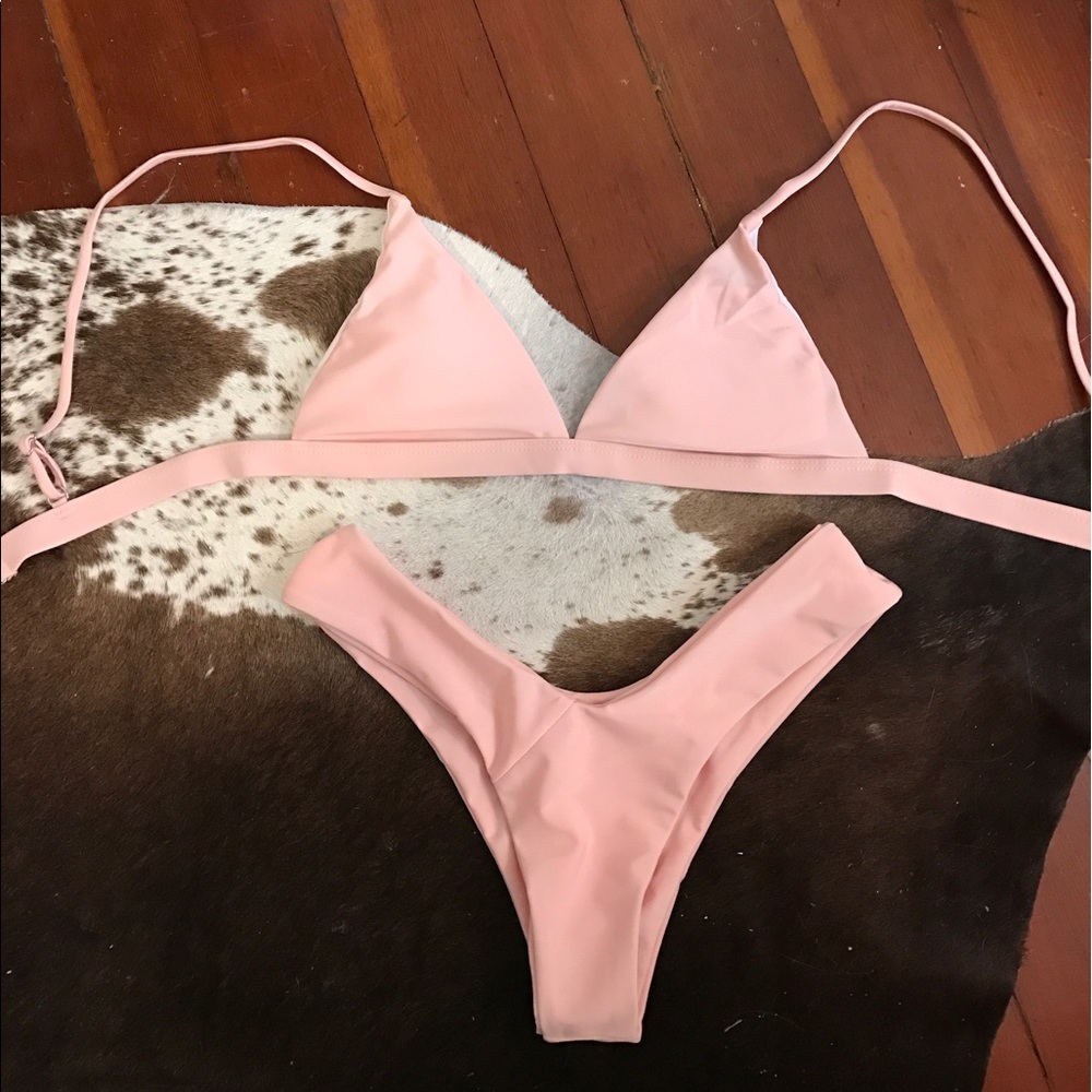 Restocked Isla bikini - Picture 3 of 4