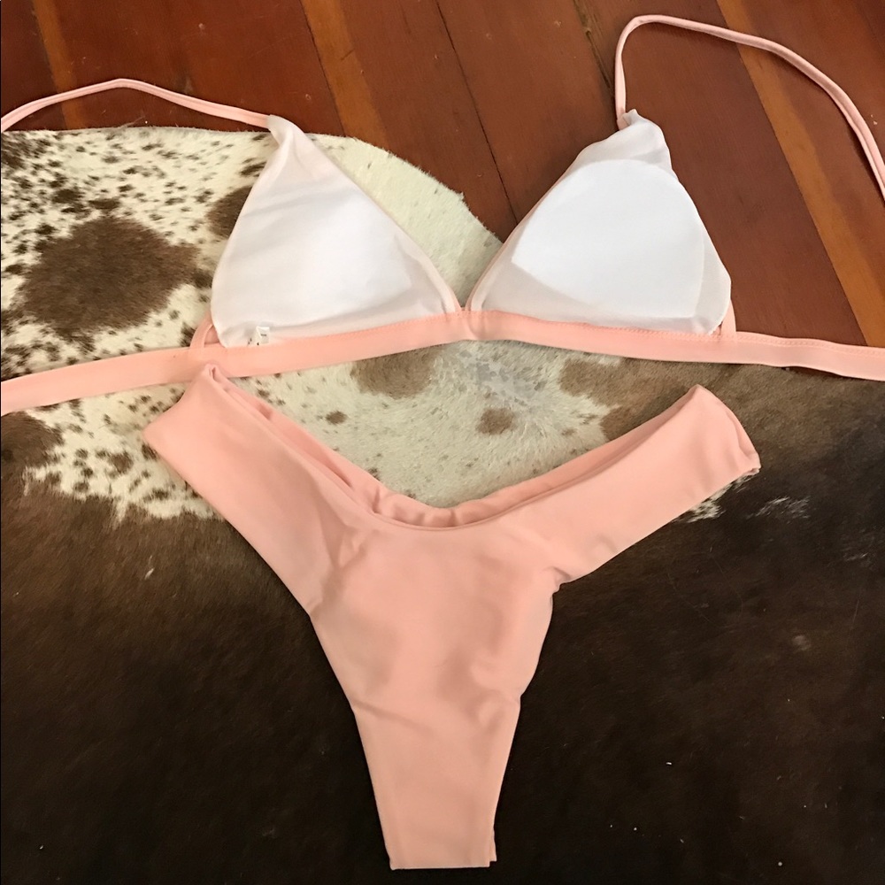 Restocked Isla bikini - Picture 4 of 4