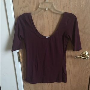 maroon shirt