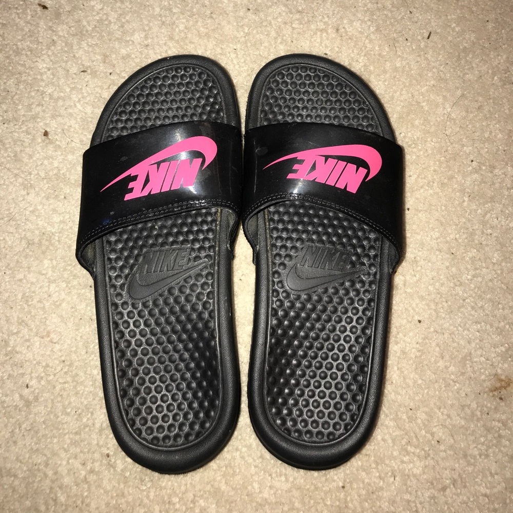 Nike slides