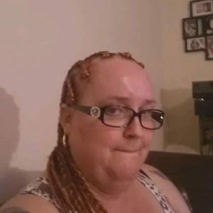 Meet your Posher, Edith