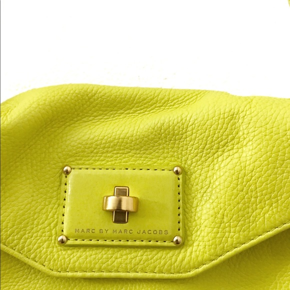 Marc Jacobs Cross Body Bag - Picture 2 of 3