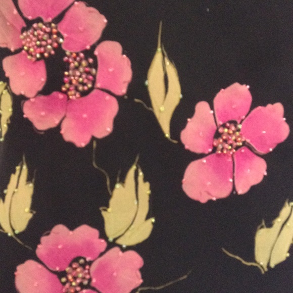 Lapis Lovely Floral Camisole - Picture 2 of 4