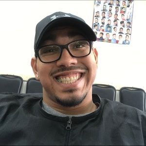 Meet your Posher, Aaron