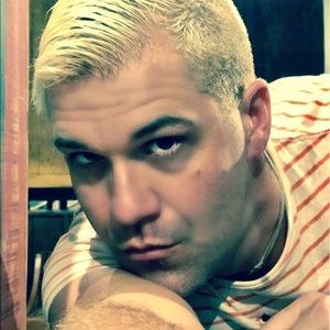 Meet your Posher, Chris