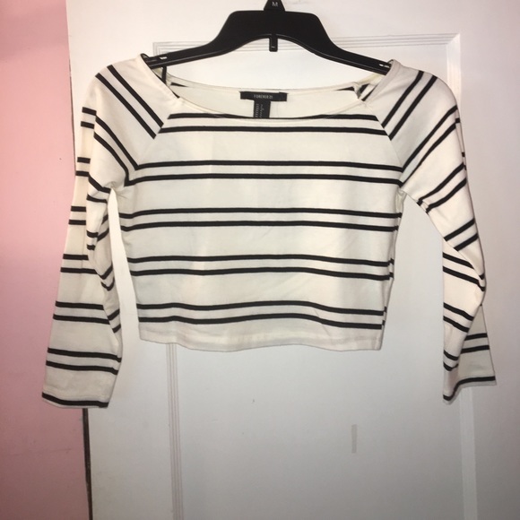 Forever 21 Tops - White 3/4 sleeve striped crop