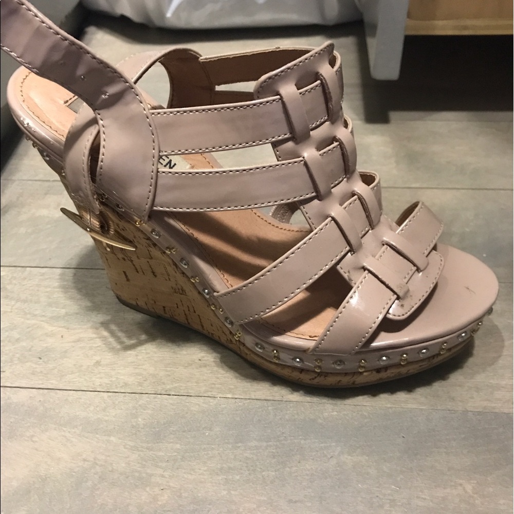 Beige Steve Madden Wedges