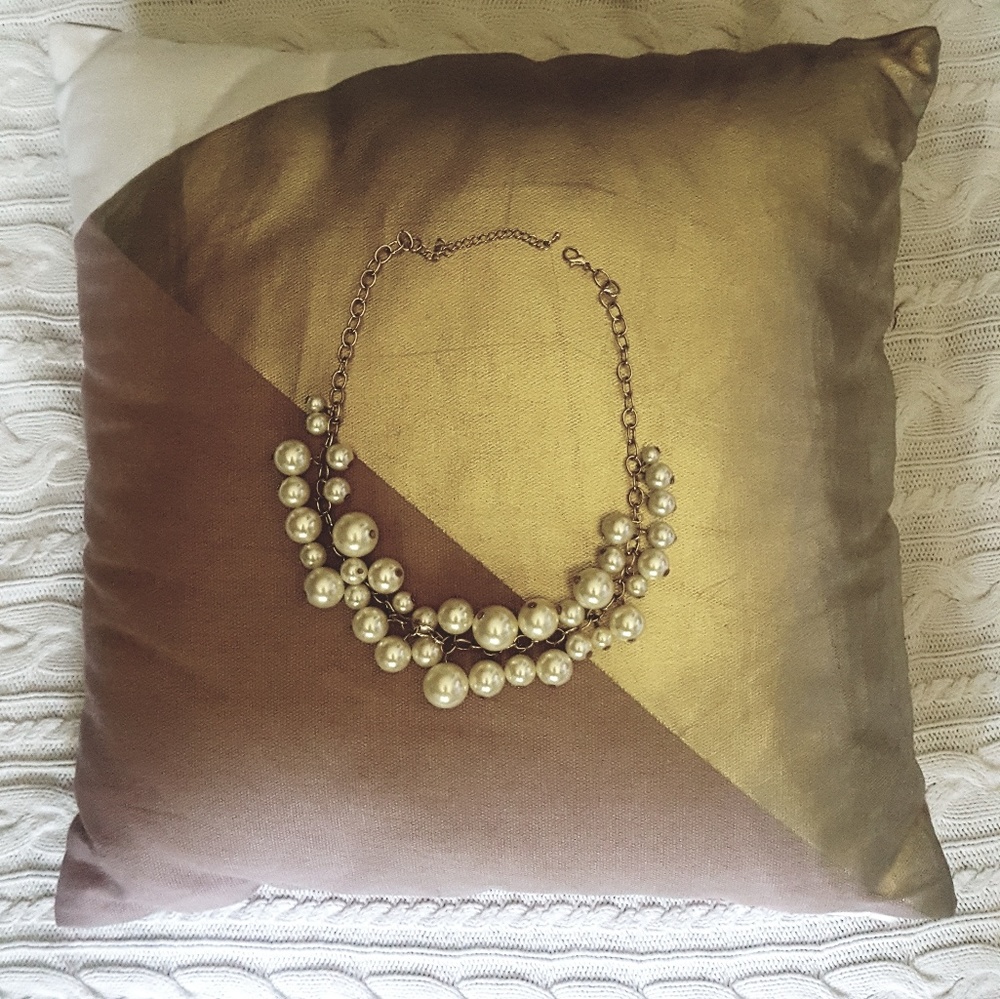 《 Pearl Necklace 》
