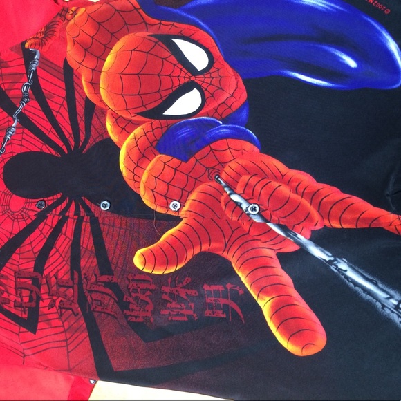 Marvel Comics Spider-Man Shirt Size Medium 12-14 - Picture 2 of 6