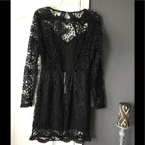 😍 Backless Lace dress