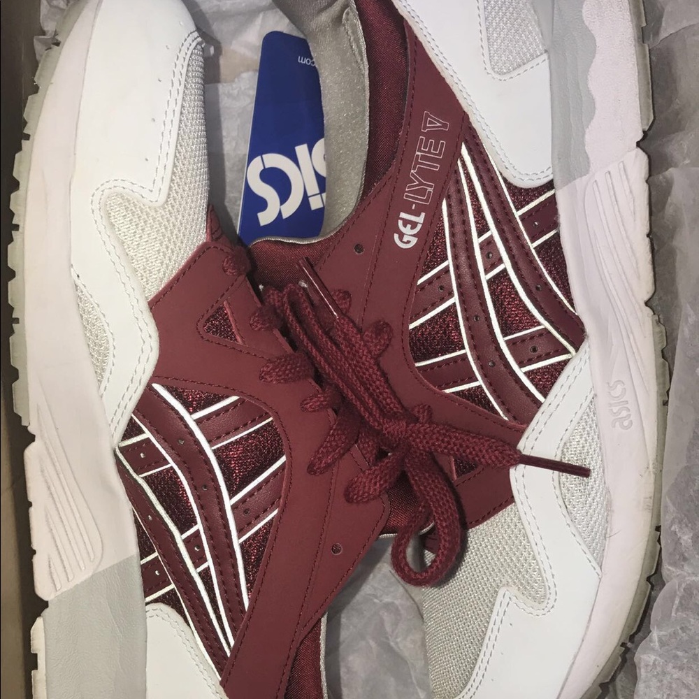 Burgundy Gel-Lyte Asics