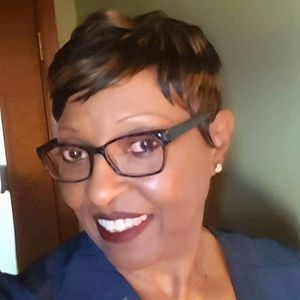 Meet your Posher, Claudette