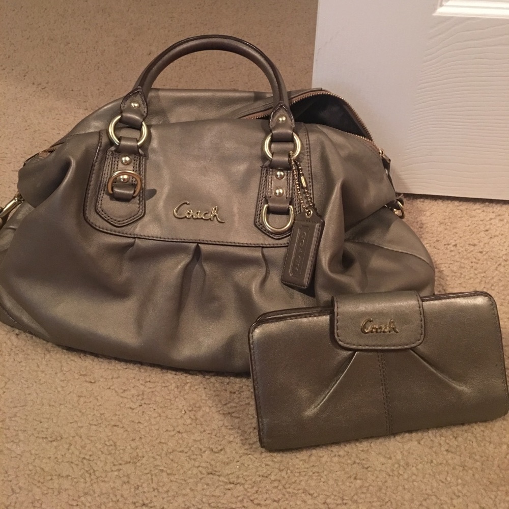 Coach handbag and wallet set