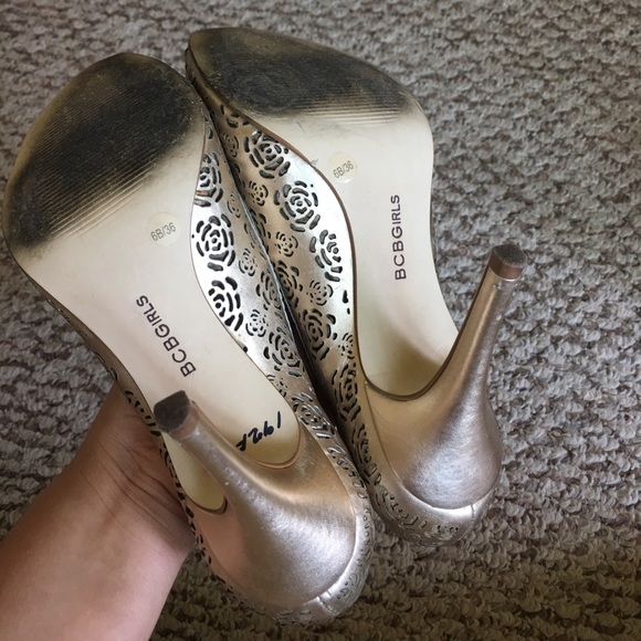 BCBG Gold Rose Peep Toe Heels - Picture 3 of 5