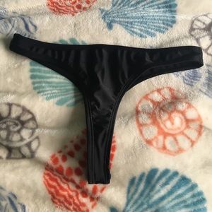 NWOT NEVER WORN: Boutine La Black Scrunch Bottoms