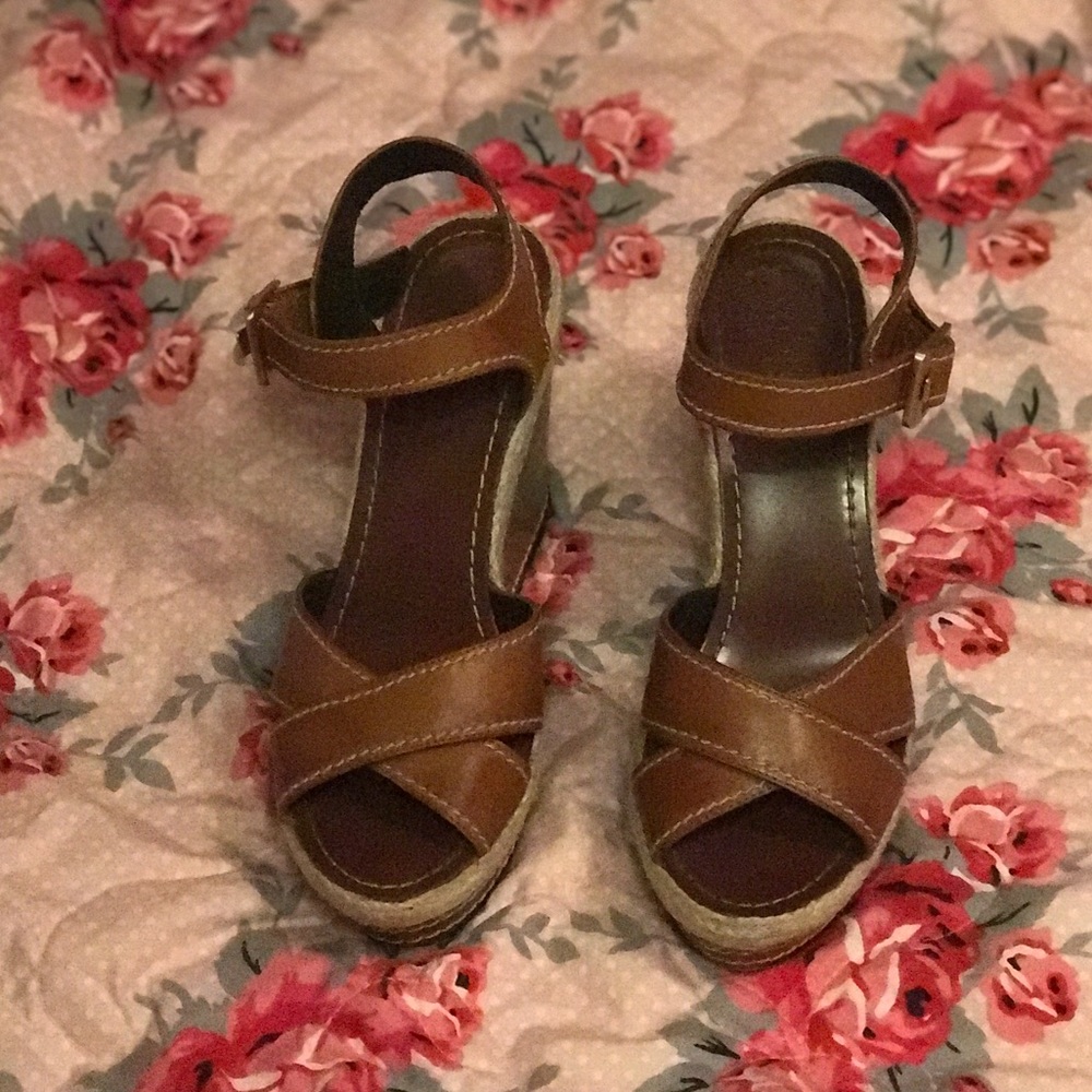 Vince Camuto Wedges size 6