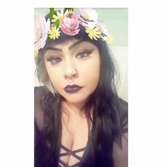 Meet your Posher, Johana - Picture 1 of 1
