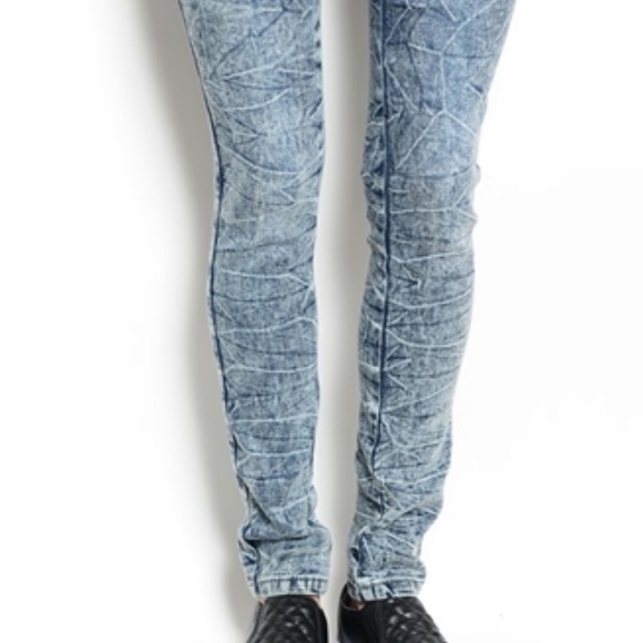 SOLD OUT - Picture 5 of 7