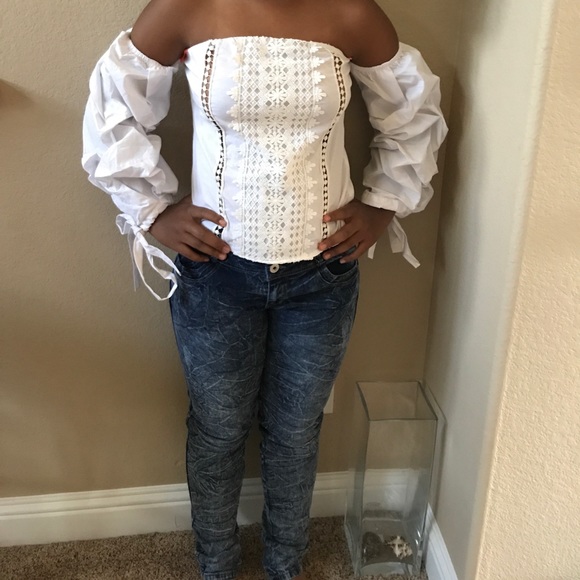 SOLD OUT - Picture 2 of 7