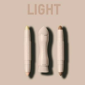 KKW Beauty contour in shade LIGHT (make offers)