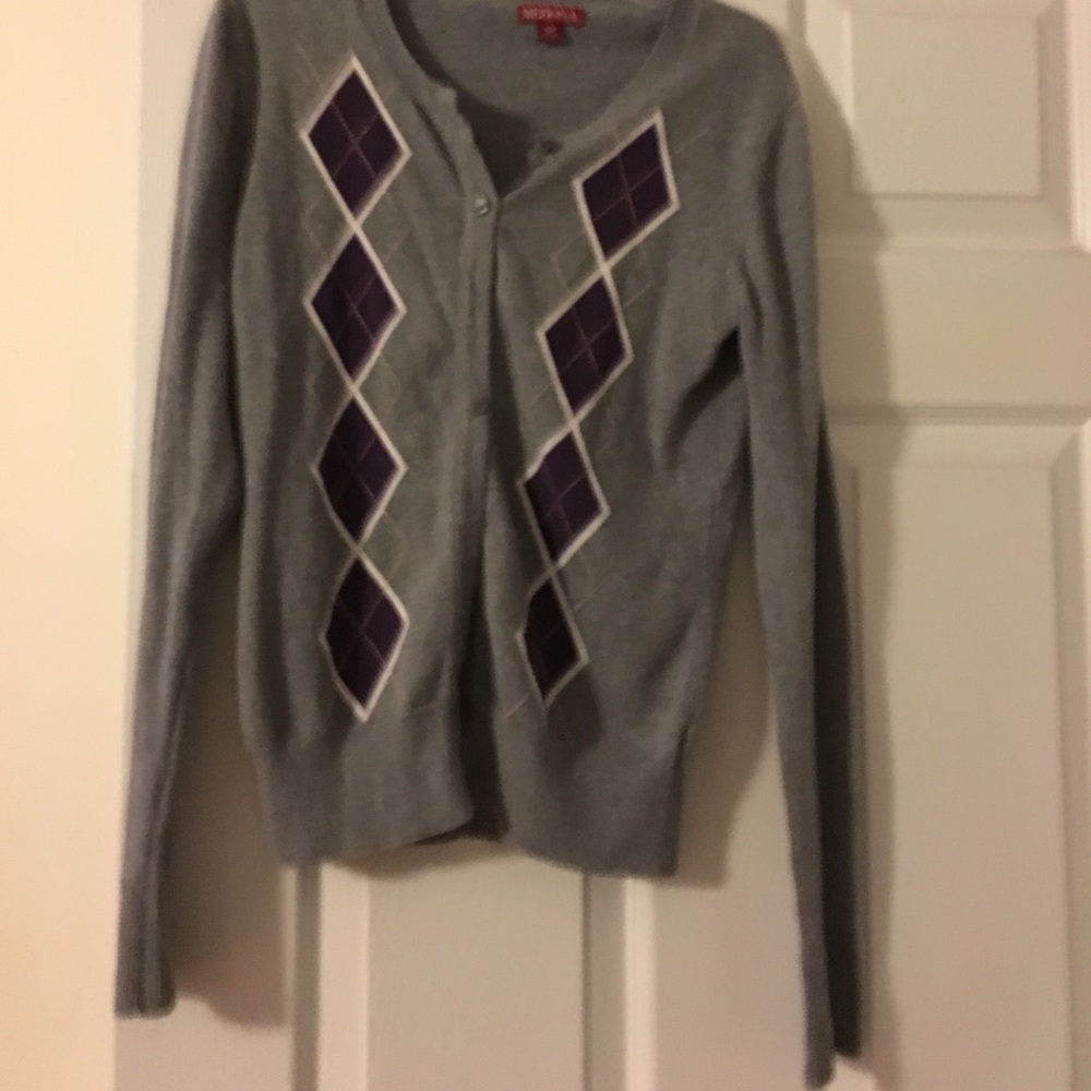Gray sweater