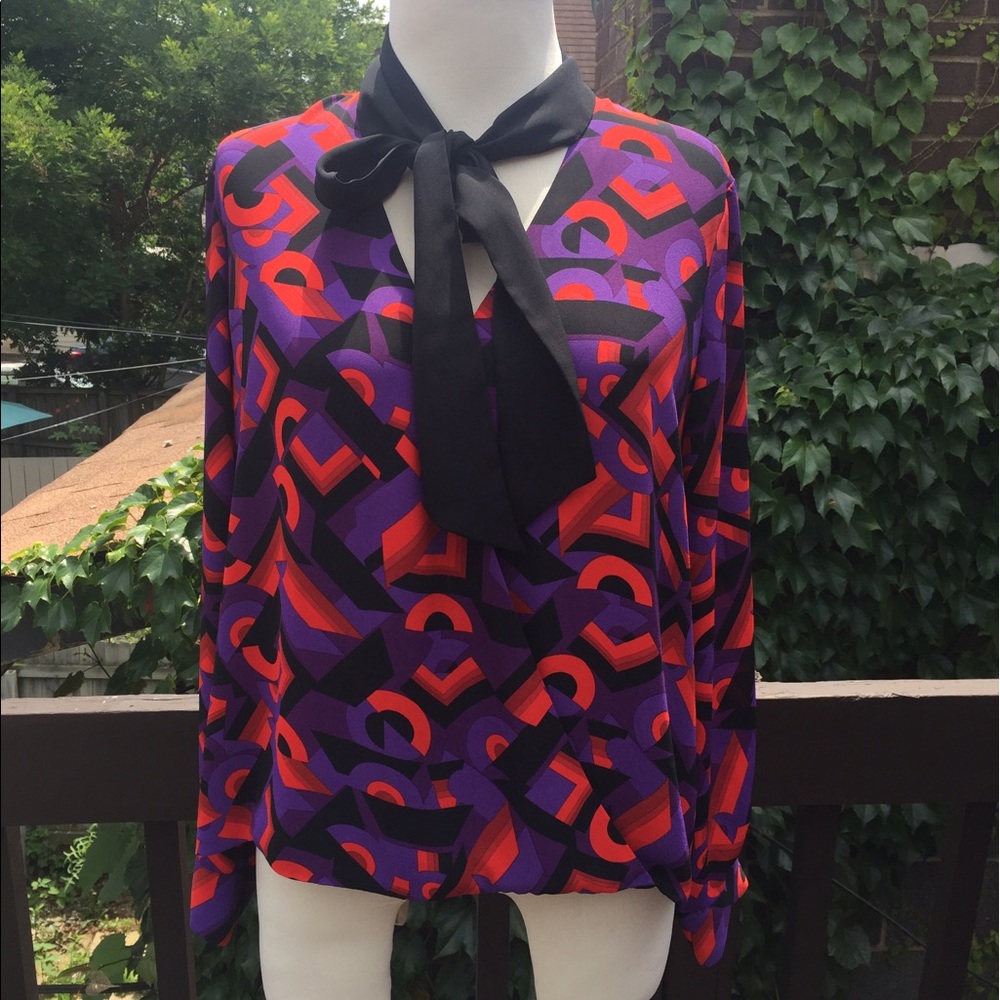 Geometric print blouse
