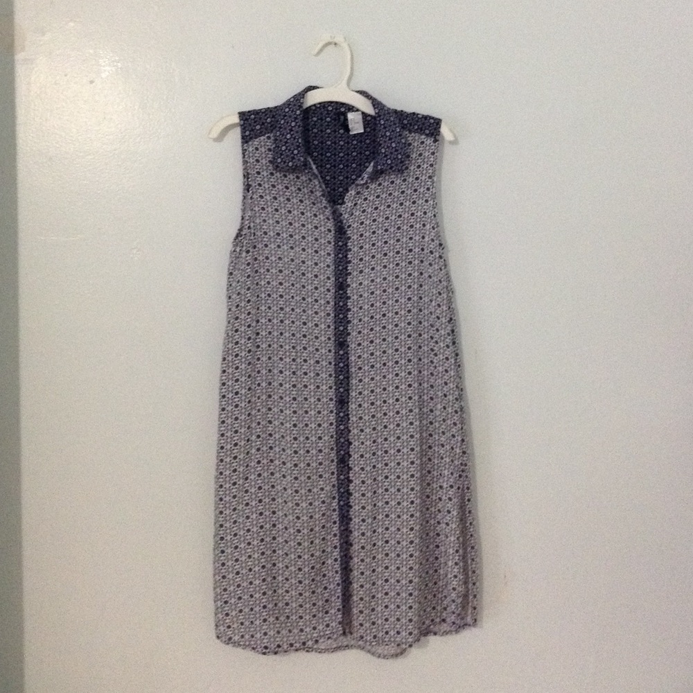 Blue & white patterned dress from H&M size 2