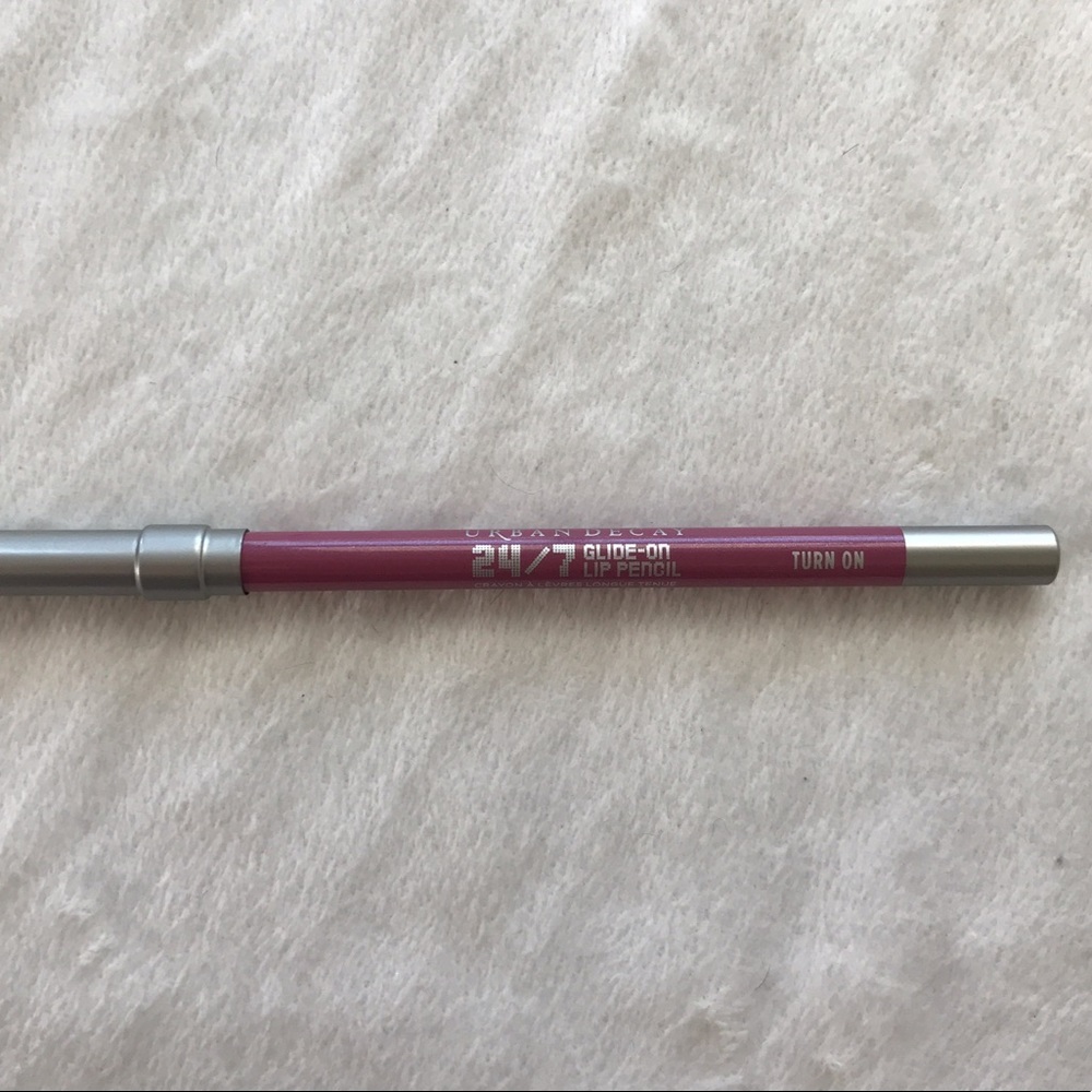URBAN DECAY LIP PENCIL