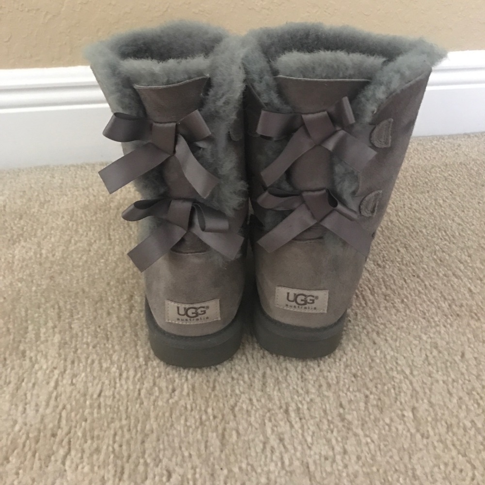 Ugg boots accepting offers