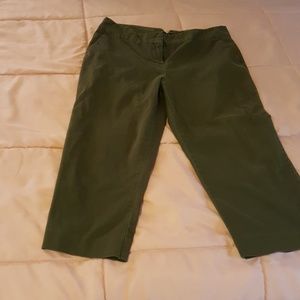 Woman's Capri pants