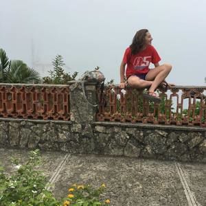 Meet your Posher, Alexandra