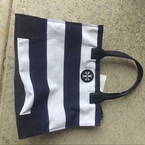 🤩🤩NWT Tory Butch Ella packable tote🤩🤩