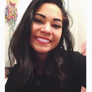 Meet your Posher, Carla