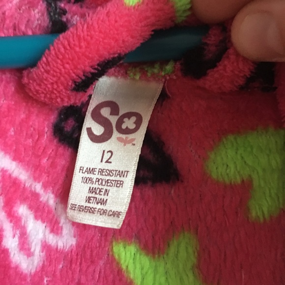 Plush Robe - Picture 2 of 4