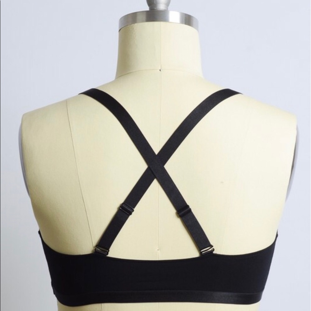 ✅✅PLUS✅✅Page Bralette✅✅ - Picture 2 of 3