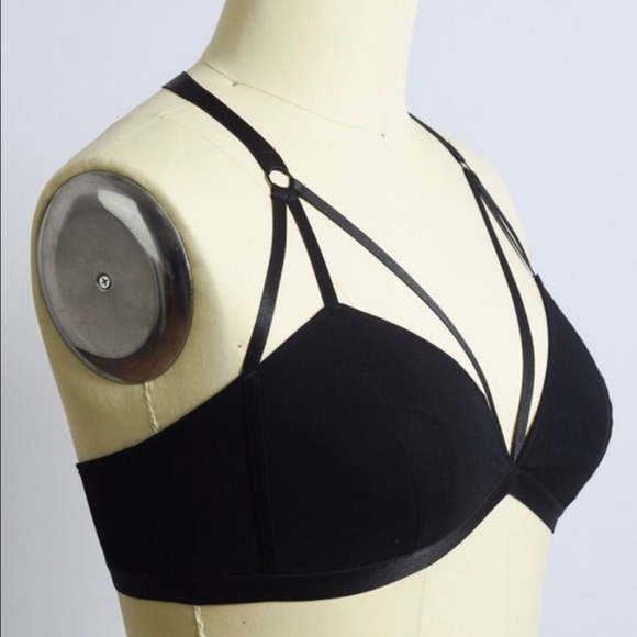 ✅✅PLUS✅✅Page Bralette✅✅ - Picture 3 of 3