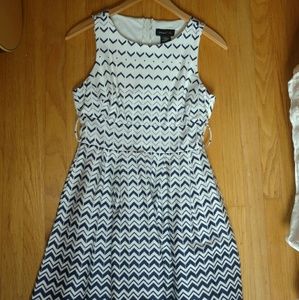 White/navy Chevron Dress