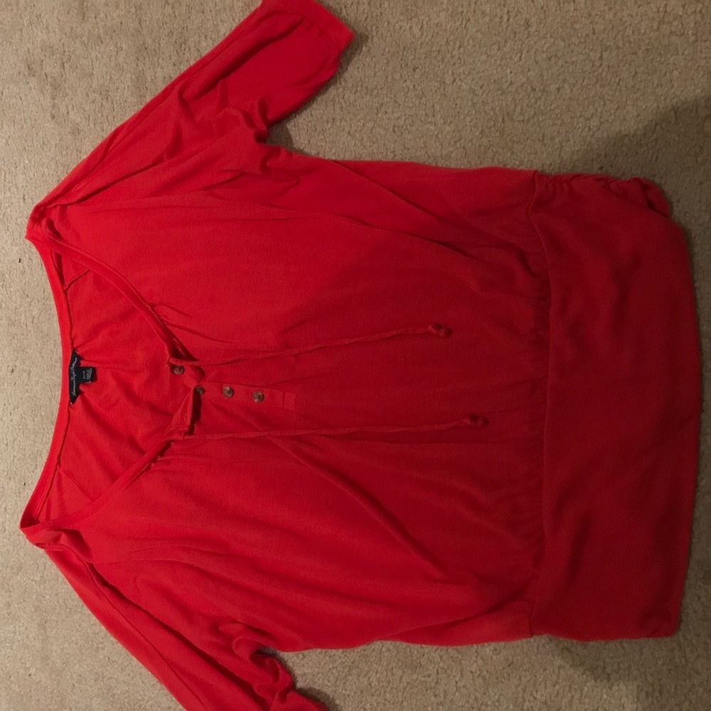 mid length sleeves shirt