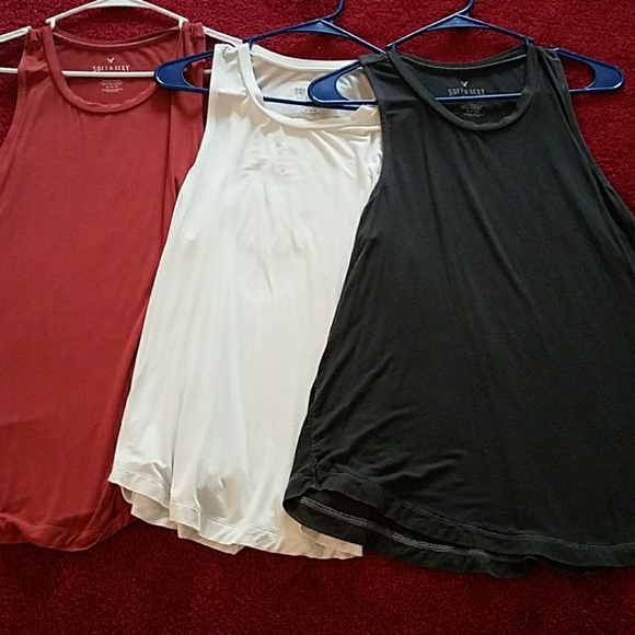 American Eagle Outfitters Tops - Soft & Sexy Tanks